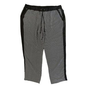 Plus Size Drawstring Cropped Pant